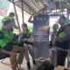 Ojol di Lombok Barat Dapat Vitamin Gratis dari Polres