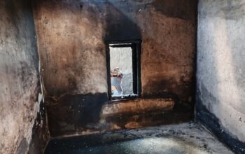 Api Lahap Rumah di Lombok Barat, Diduga Berasal dari Kamar Tidur