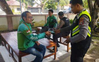  Jelang Hut Bhayangkara Ke-79, Ratusan Ojol Dapat Layanan Kesehatan Gratis dari Polda NTB