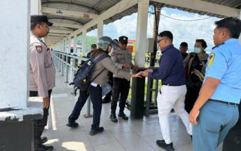 Aparat Sisir Kapal Ferry, Pastikan Penyeberangan Lembar Aman dari Gangguan